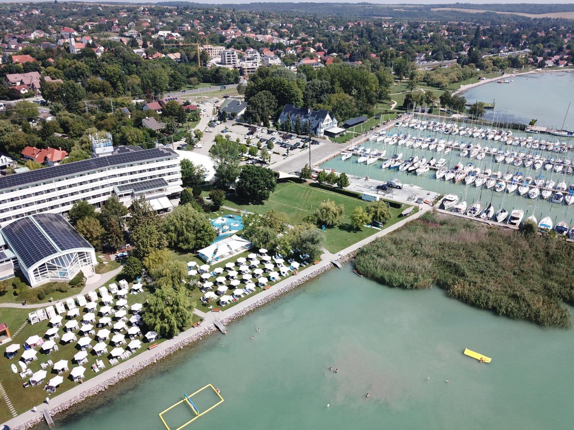 Hotel Marina Port Balatonkenese Εξωτερικό φωτογραφία