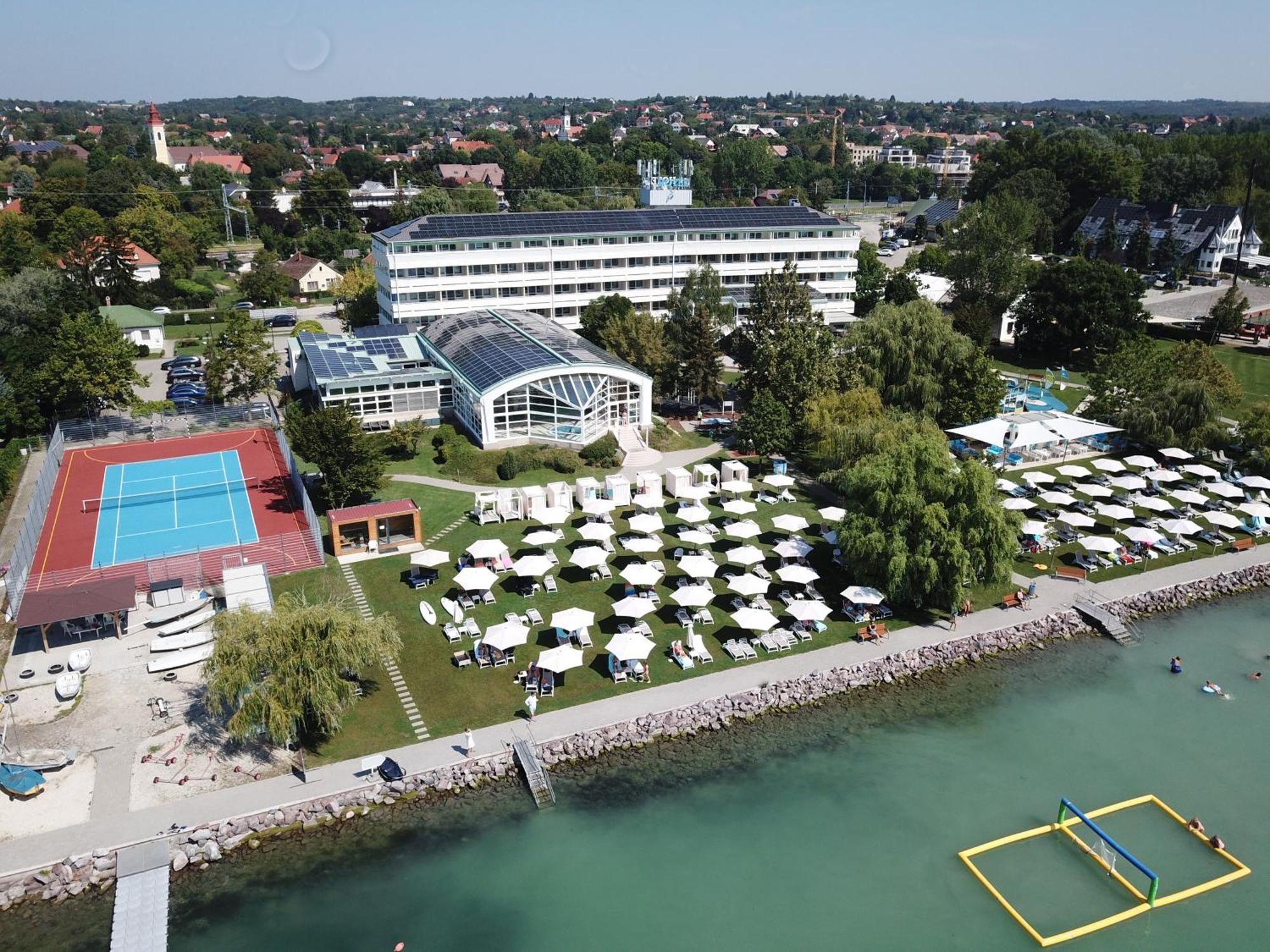 Hotel Marina Port Balatonkenese Εξωτερικό φωτογραφία
